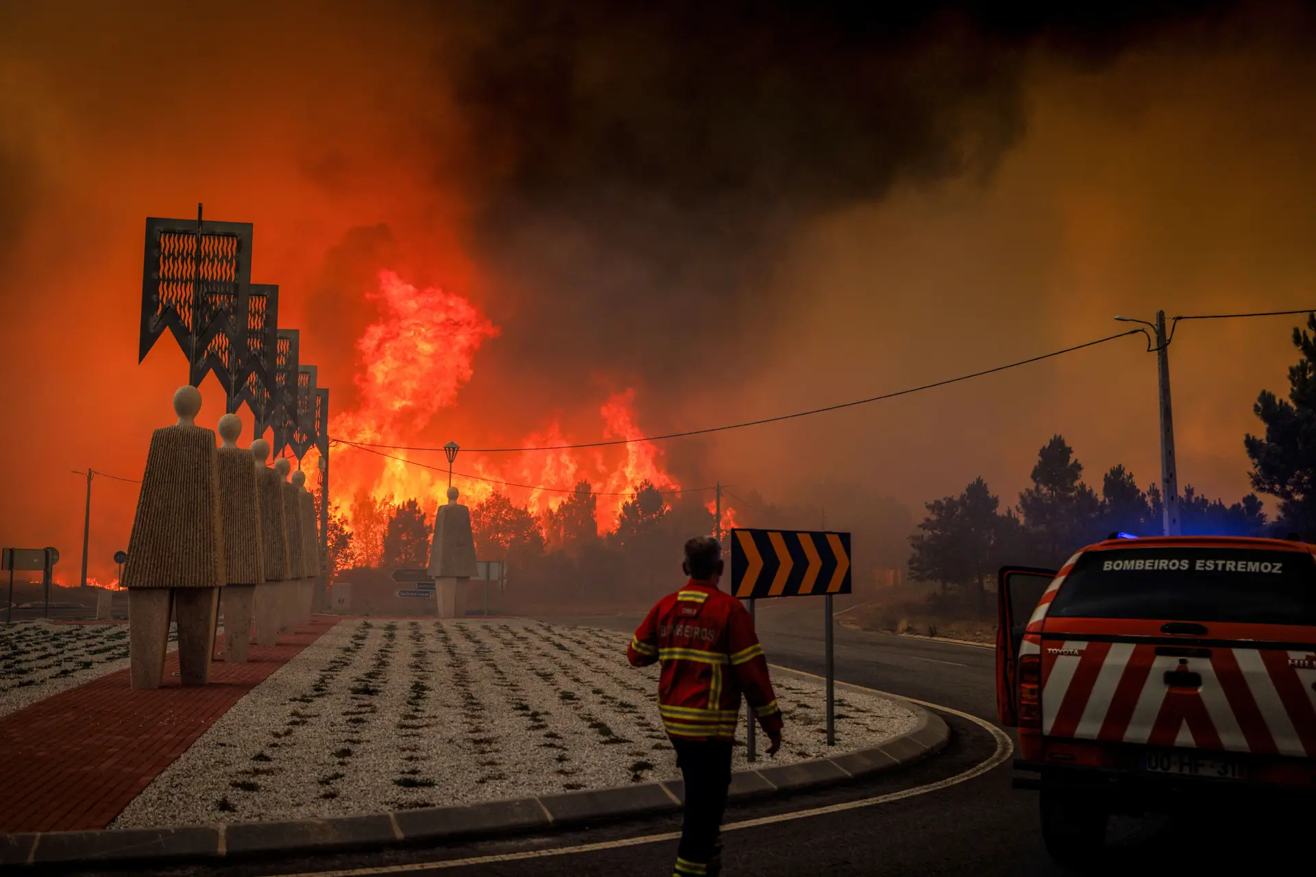 Altas Temperaturas na Europa e Queimadas em Portugal: Um Olhar Sobre o Impacto Climático